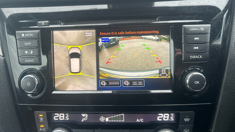 Nissan Qashqai 1.3 DiG-T 160 Tekna+ 5dr Petrol Hatchback